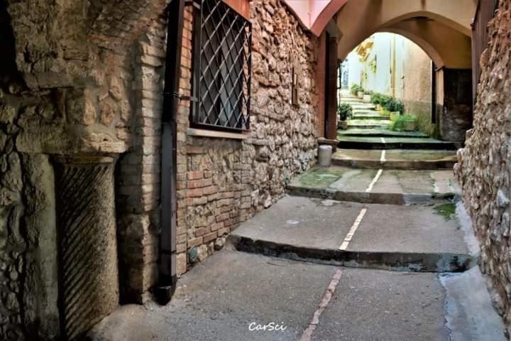 Rossyiva Hotel Minturno Buitenkant foto